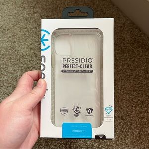Speck Presidio Perfect Clear Impact Geometry Case for iPhone 11 - Good Used Cond